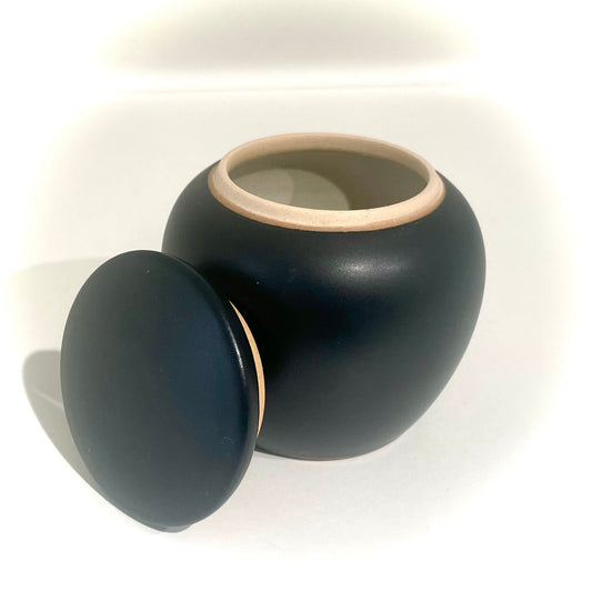 Teedose Lin’s Ceramic Studio Steingut schwarz