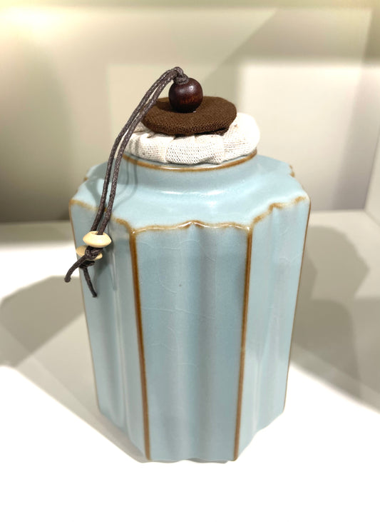 celadon tea caddy